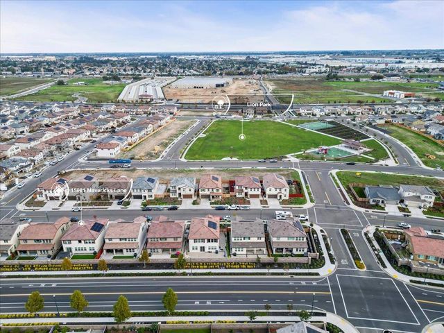 15961 Mavericks Ln, Lathrop, CA 95330