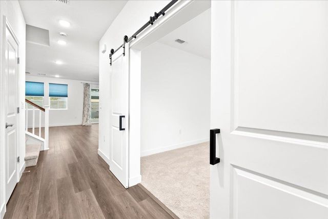 15961 Mavericks Ln, Lathrop, CA 95330