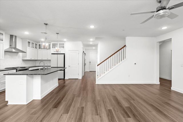 15961 Mavericks Ln, Lathrop, CA 95330