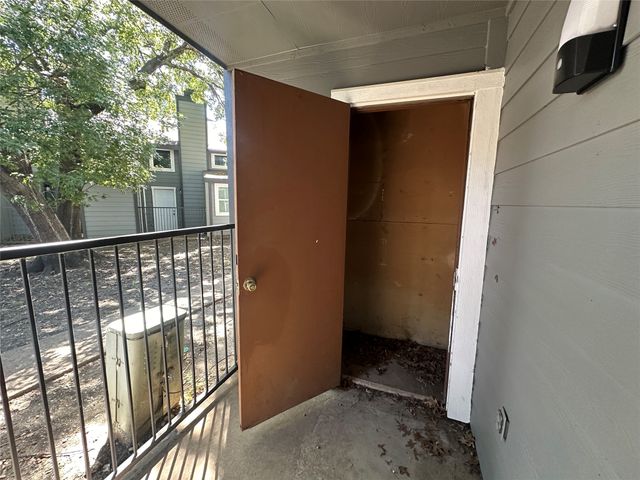 9696 Walnut Street 1202, Dallas, TX 75243