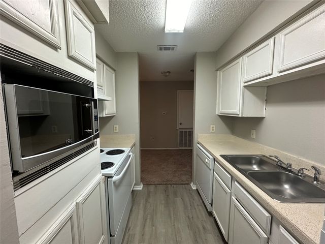 9696 Walnut Street 1202, Dallas, TX 75243