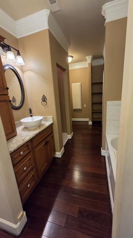 2769 New Hall Rd, Greenbrier, TN 37073
