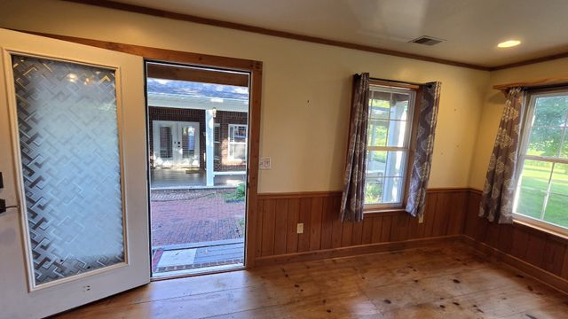 2769 New Hall Rd, Greenbrier, TN 37073