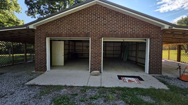 2769 New Hall Rd, Greenbrier, TN 37073