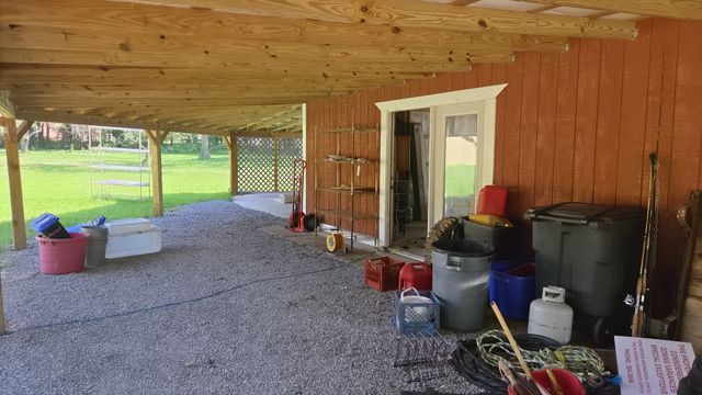 2769 New Hall Rd, Greenbrier, TN 37073