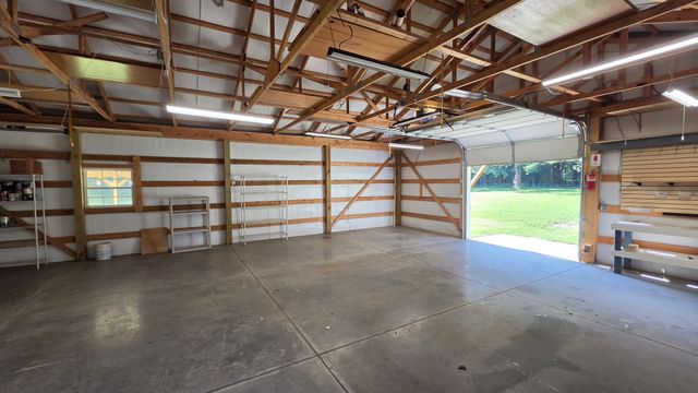 2769 New Hall Rd, Greenbrier, TN 37073