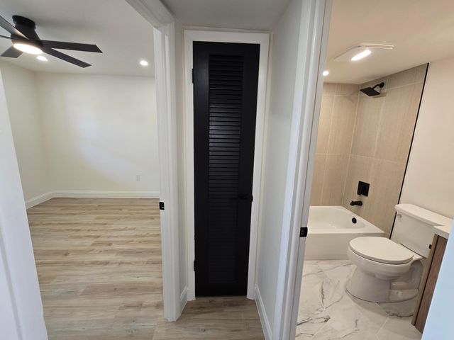 3001 Sunrise Lakes Drive E 303, Sunrise, FL 33322