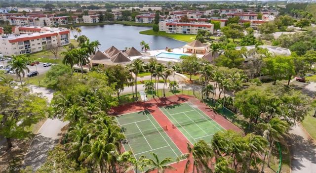 3001 Sunrise Lakes Drive E 303, Sunrise, FL 33322