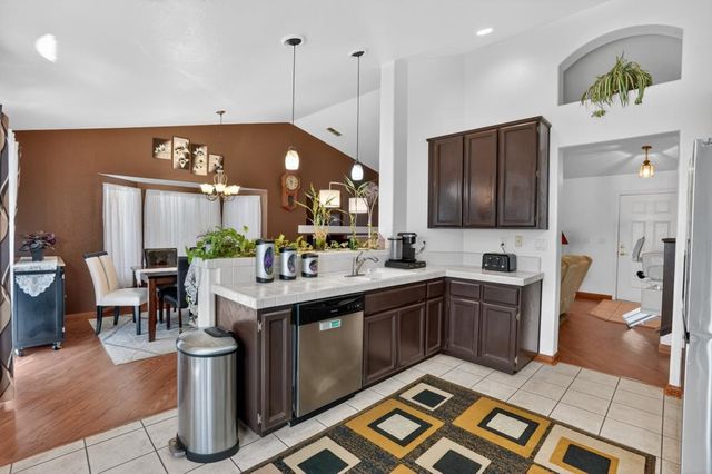 6510 Kenbridge St, Elk Grove, CA 95758