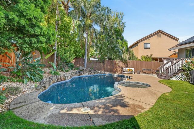 6510 Kenbridge St, Elk Grove, CA 95758