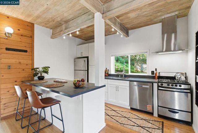 3382 Dwight Way, Berkeley, CA 94704