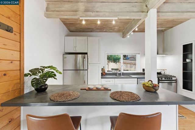 3382 Dwight Way, Berkeley, CA 94704