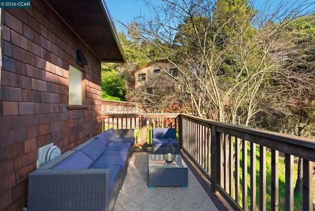 3382 Dwight Way, Berkeley, CA 94704