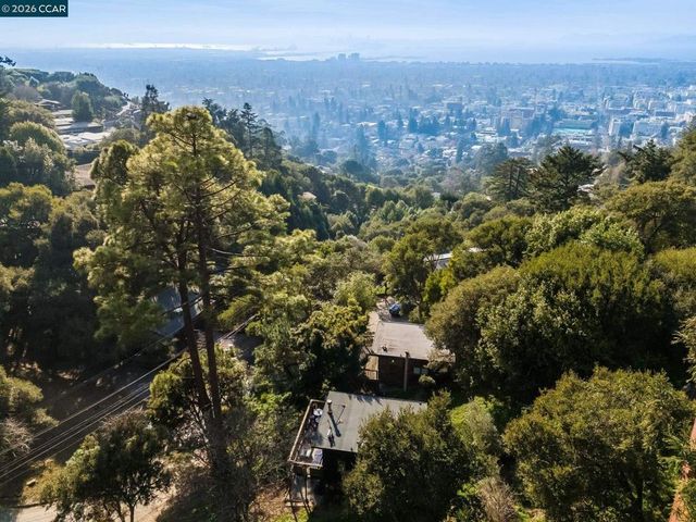 3382 Dwight Way, Berkeley, CA 94704