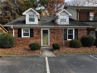 135 Chrisfield Circle, Winston-salem, NC 27104