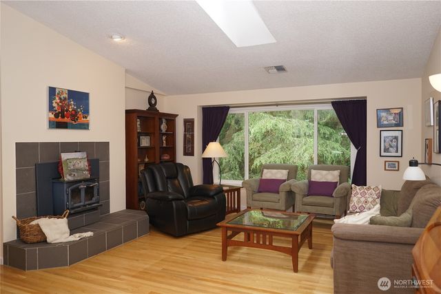 7733 Redstart Drive SE, Olympia, WA 98513
