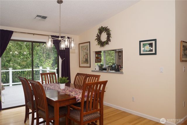 7733 Redstart Drive SE, Olympia, WA 98513