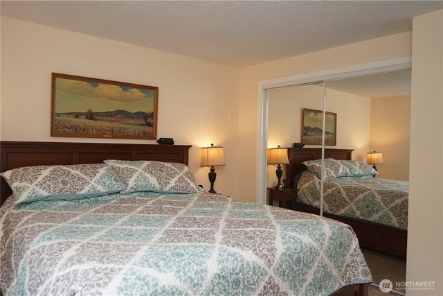 7733 Redstart Drive SE, Olympia, WA 98513