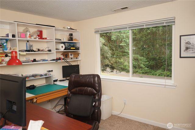 7733 Redstart Drive SE, Olympia, WA 98513