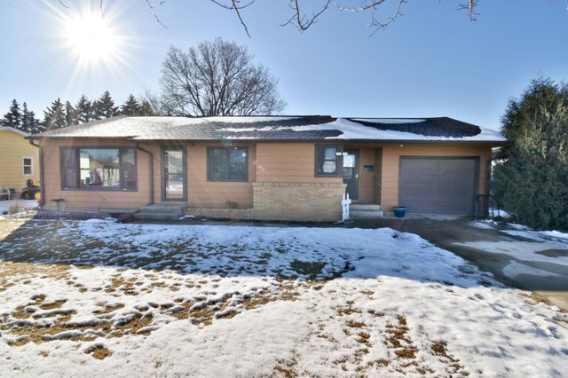 718 Stearns Avenue, Paynesville, MN 56362