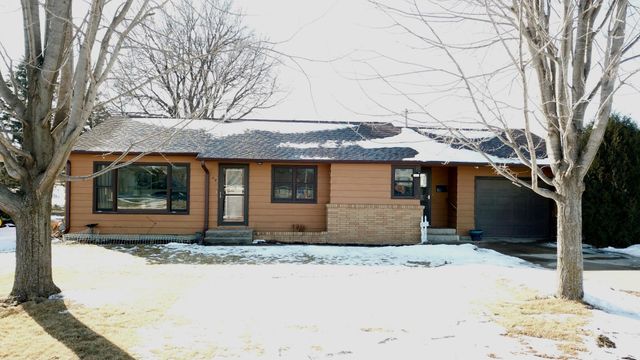718 Stearns Avenue, Paynesville, MN 56362