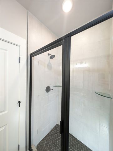 9 Langholm Circle, Bella Vista, AR 72715