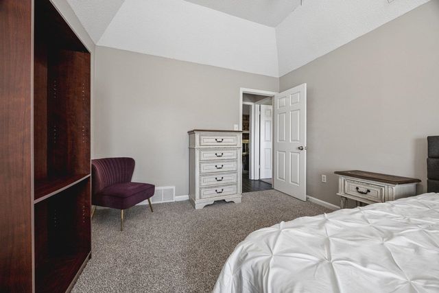 2565 LAKESIDE DR, Memphis, TN 38133