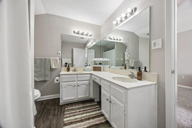 2565 LAKESIDE DR, Memphis, TN 38133