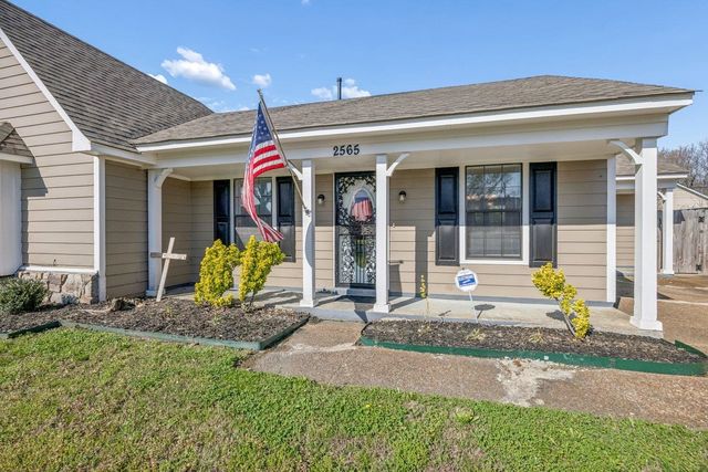 2565 LAKESIDE DR, Memphis, TN 38133