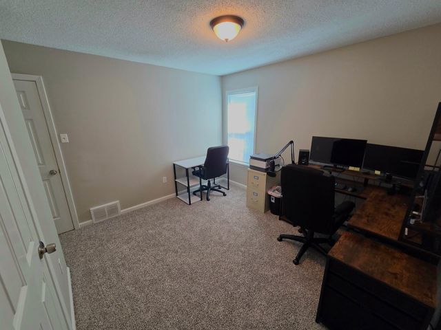 2565 LAKESIDE DR, Memphis, TN 38133