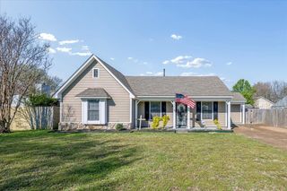 2565 LAKESIDE DR, Memphis, TN 38133