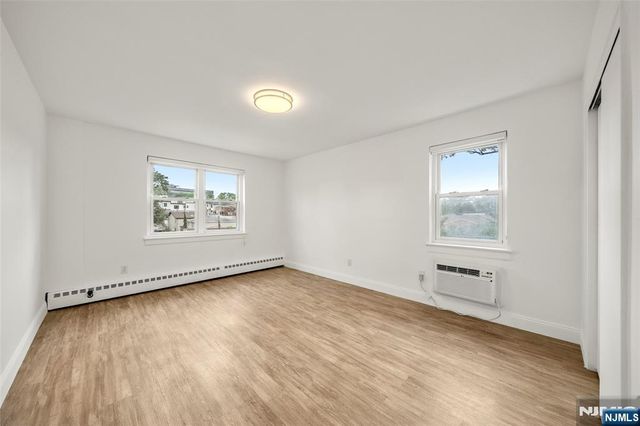 2200 Center Avenue D1, Fort Lee, NJ 07024