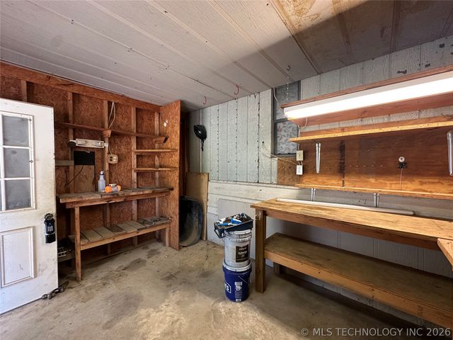 163 Timberline Drive, Mead, OK 73449