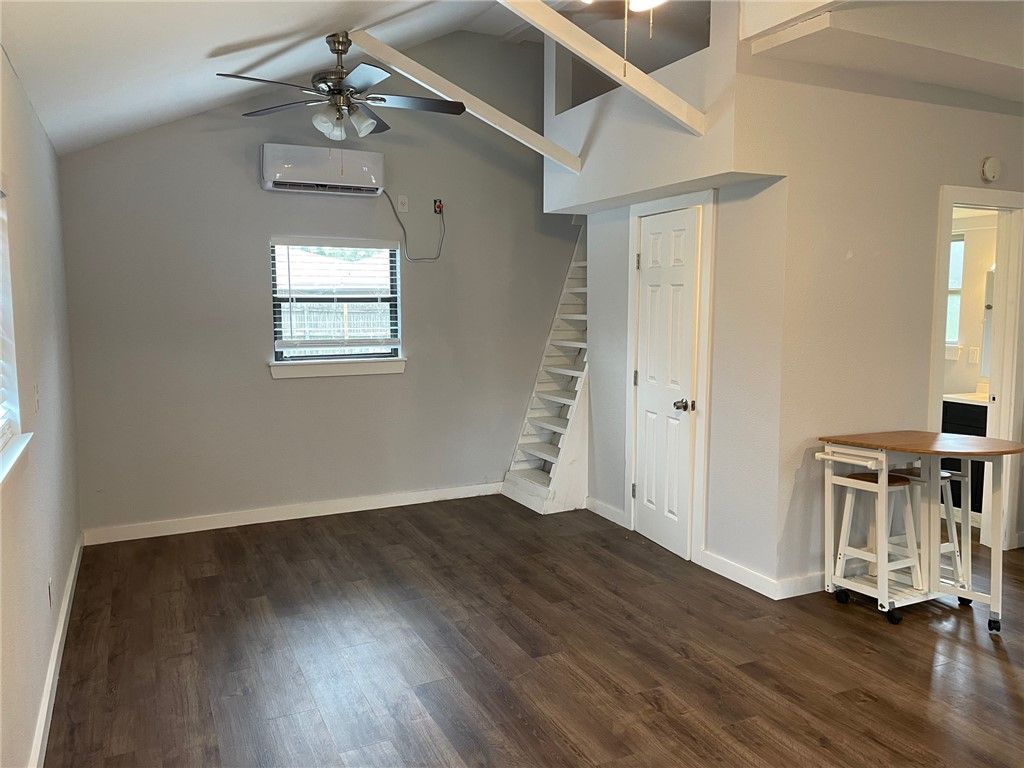 408 East North, Bryan, TX 77801