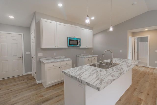 5565 FOREST CREEK ROAD, Stevens Point, WI 54482