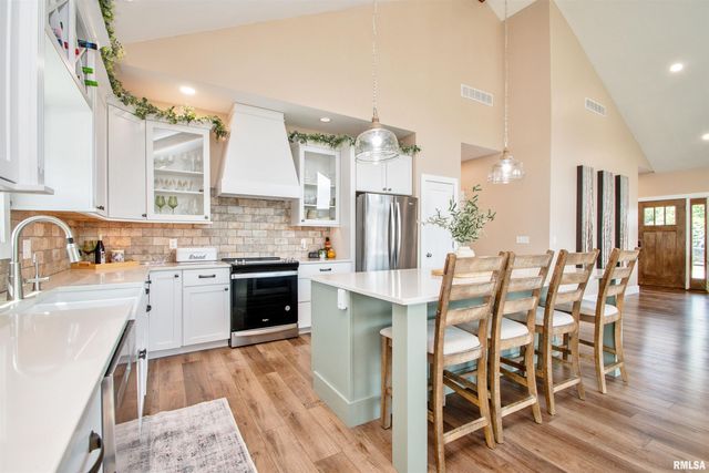 478 GREENFIELD Court, Dahinda, IL 61428