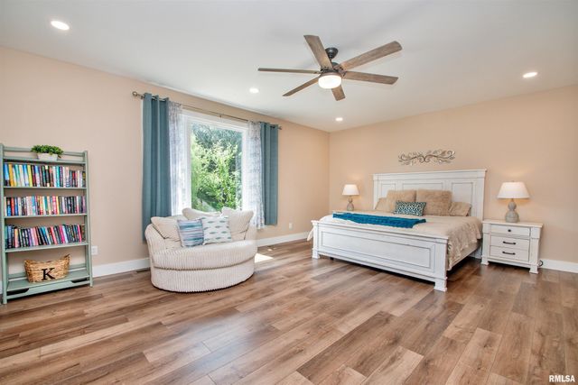 478 GREENFIELD Court, Dahinda, IL 61428