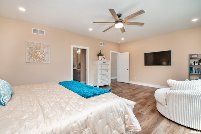 478 GREENFIELD Court, Dahinda, IL 61428