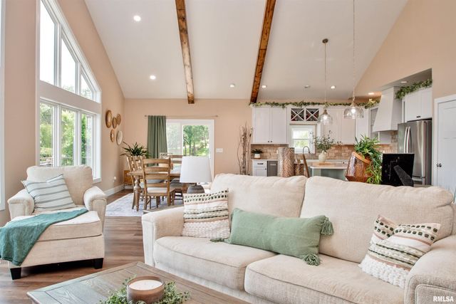 478 GREENFIELD Court, Dahinda, IL 61428