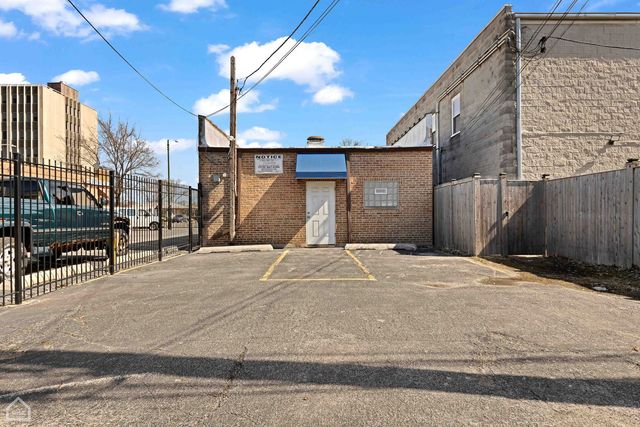 8036 S WESTERN Avenue, Chicago, IL 60620