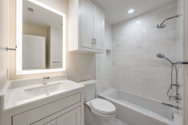 7154 Stonetrail, Dallas, TX 75230
