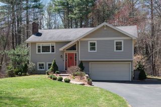 47 River Road, Stratham, NH 03885