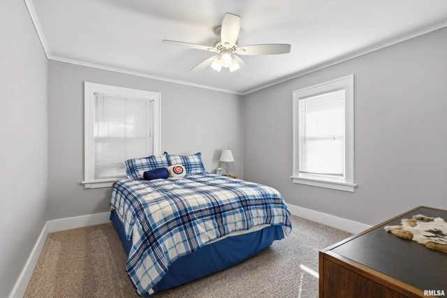 2440 CAREY Avenue, Davenport, IA 52803