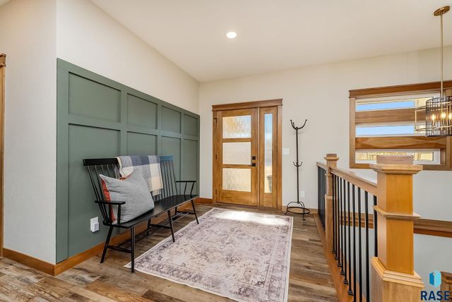 8204 E Wicker Ct Court, Sioux Falls, SD 57110