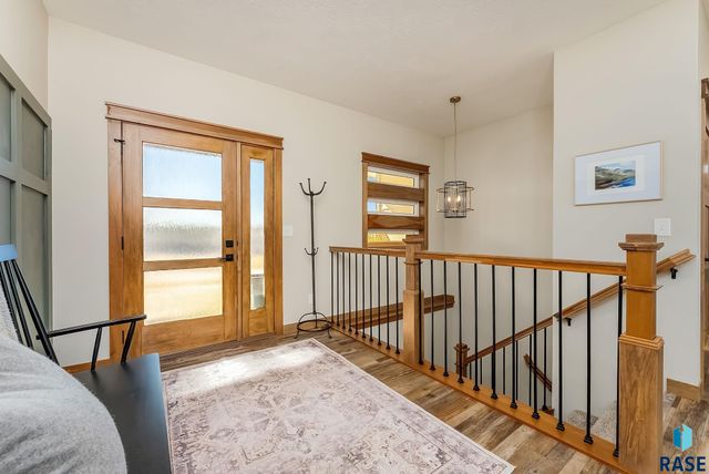 8204 E Wicker Ct Court, Sioux Falls, SD 57110