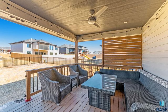 8204 E Wicker Ct Court, Sioux Falls, SD 57110