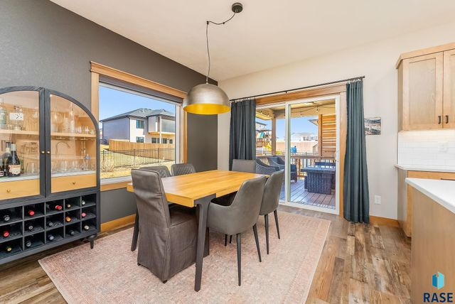 8204 E Wicker Ct Court, Sioux Falls, SD 57110