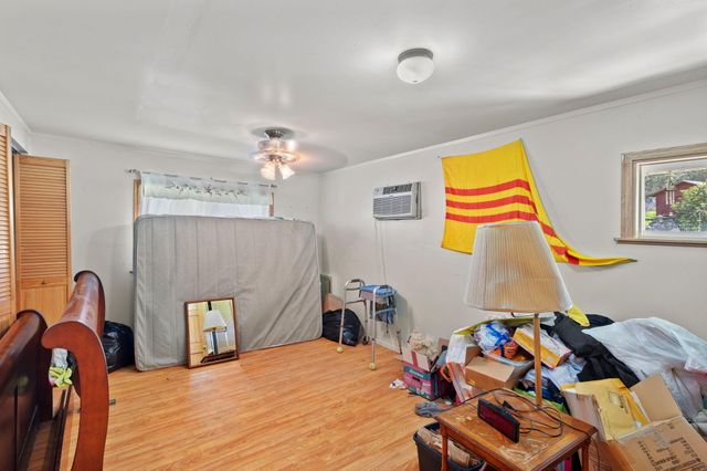 885 Plumtree Lane, Grants Pass, OR 97526