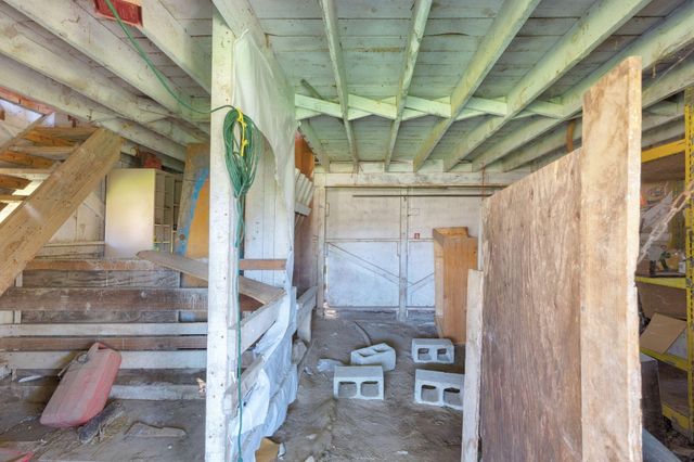 885 Plumtree Lane, Grants Pass, OR 97526