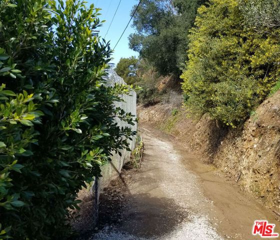 1555 Reseda Boulevard, Pacific Palisades (los Angeles), CA 90272